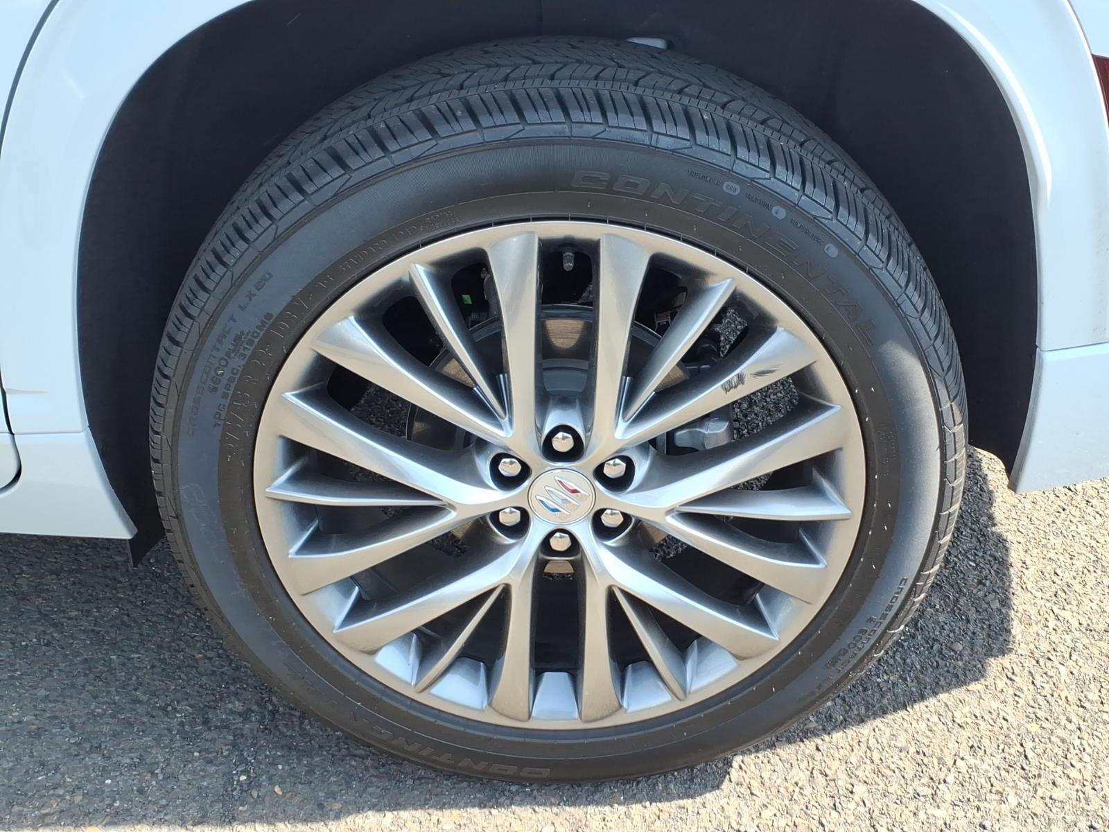 Certified 2026 Buick Enclave Avenir w/ Super Cruise Package AWD/4WD image 10