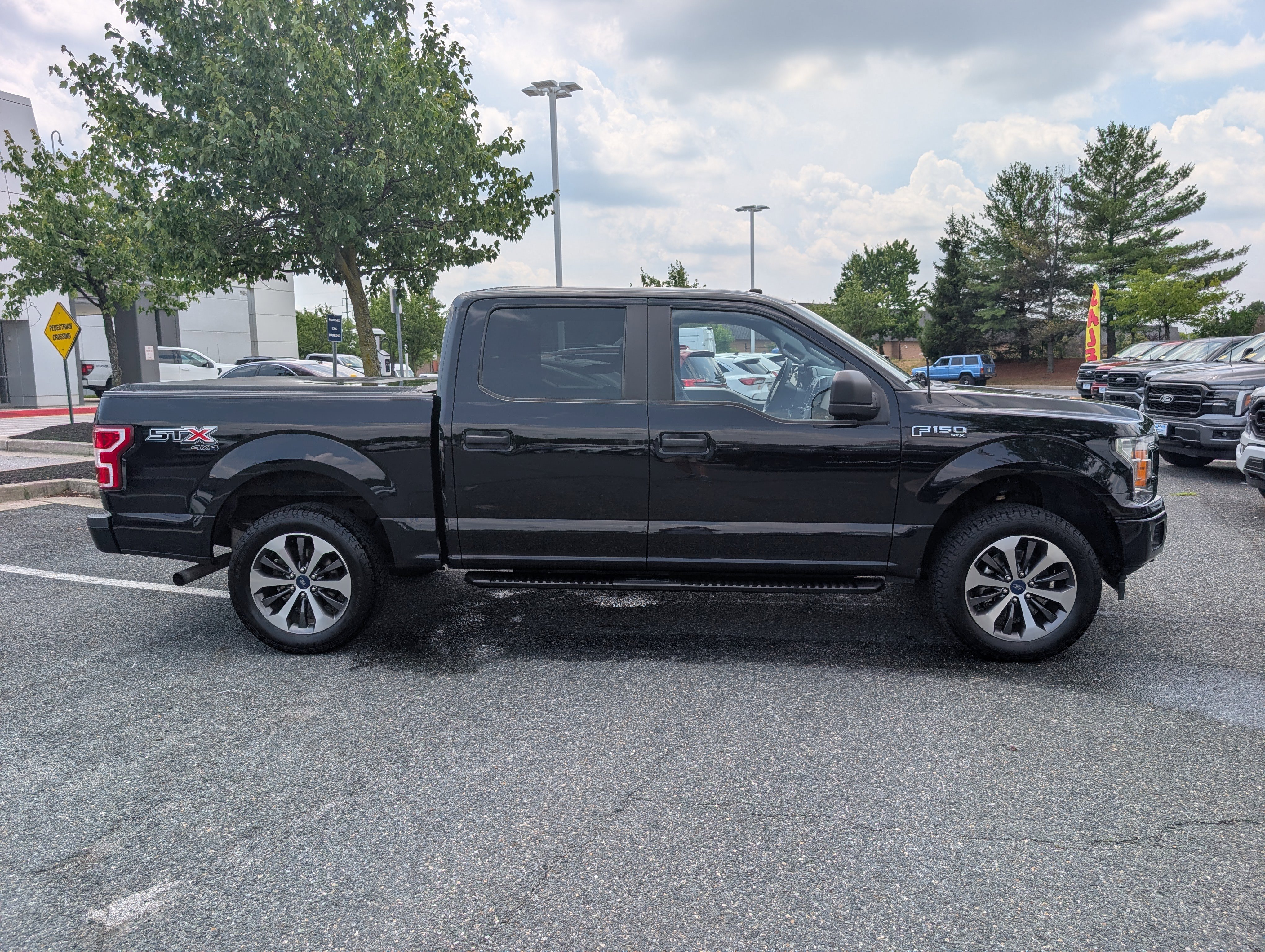 Used 2019 Ford F150 XL w/ Equipment Group 101A Mid AWD/4WD image 2