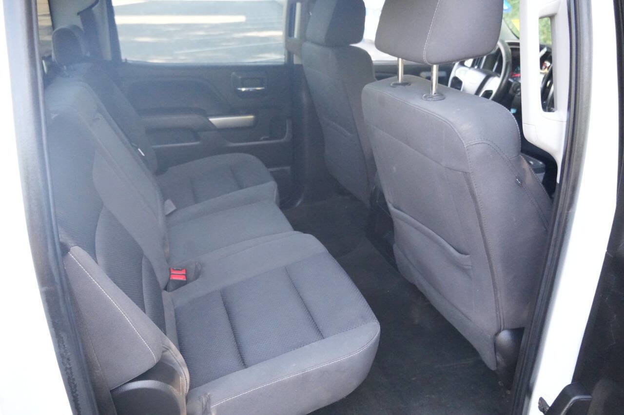 Used 2018 Chevrolet Silverado 1500 LT w/ All Star Edition AWD/4WD image 18