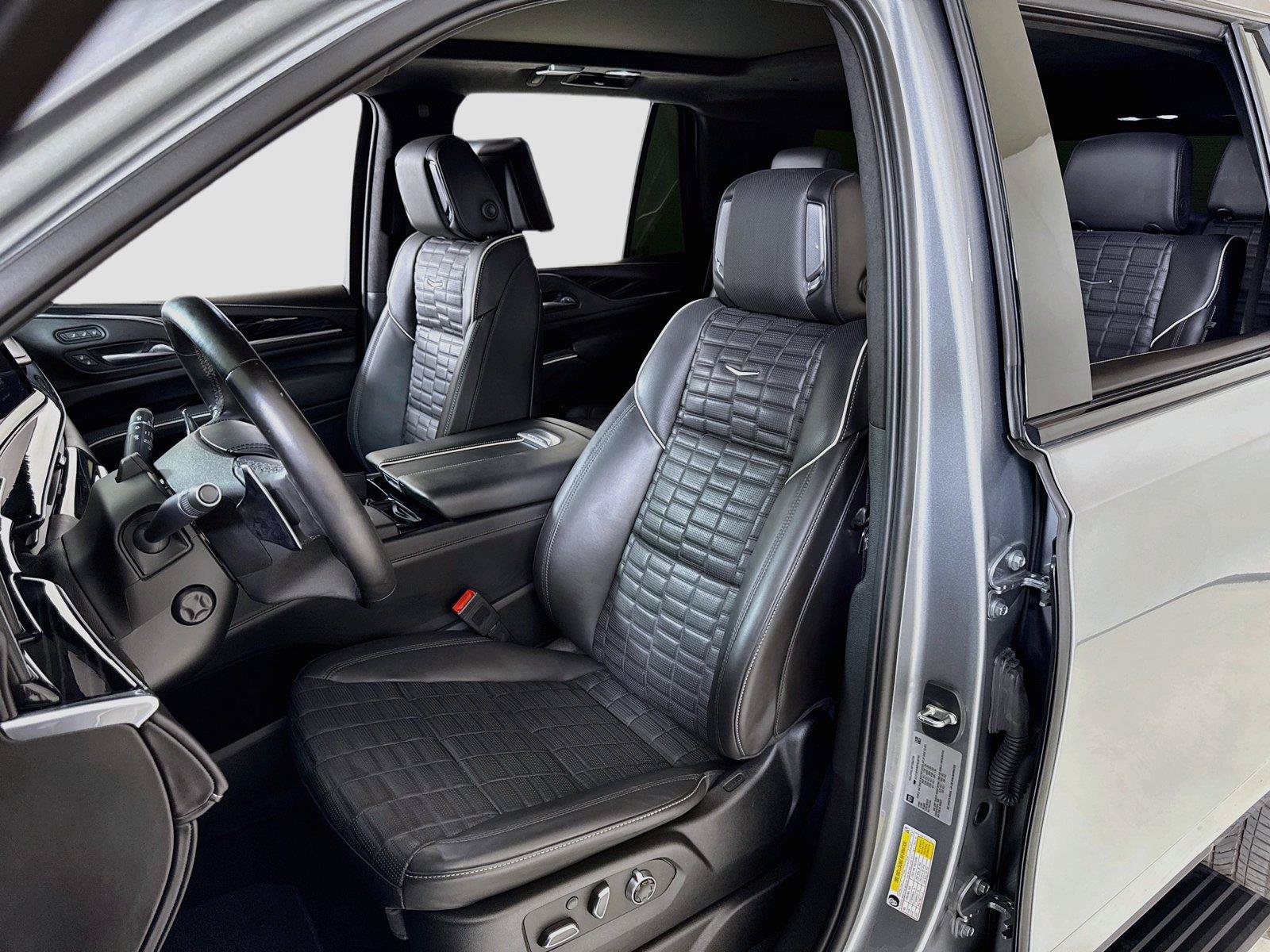 Used 2023 Cadillac Escalade V AWD/4WD image 14