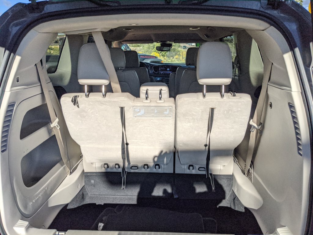 Used 2021 Chrysler Pacifica Touring-L FWD image 18
