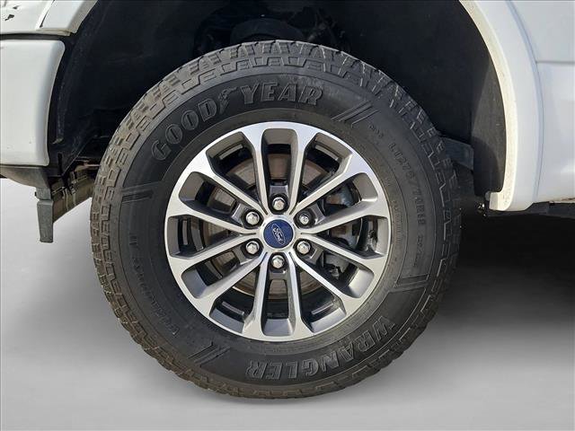 Used 2019 Ford F150 XLT w/ Equipment Group 302A Luxury image 9