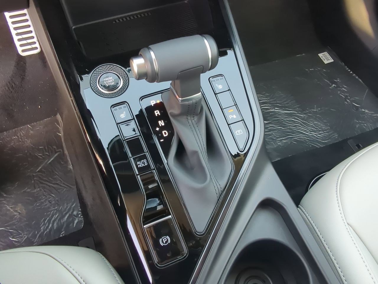 New 2025 Kia Niro EX Touring image 15