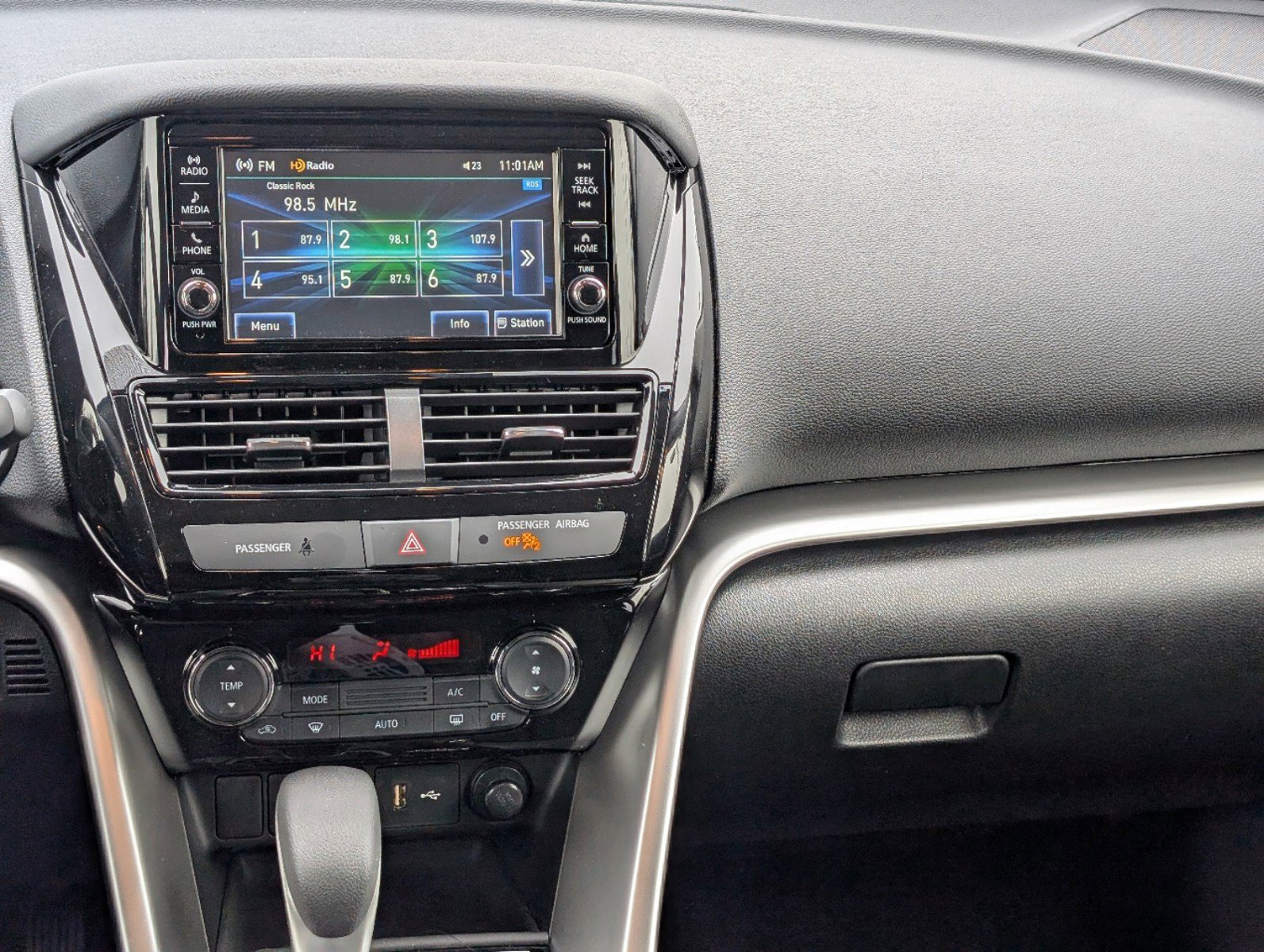 New 2025 Mitsubishi Eclipse Cross ES image 14