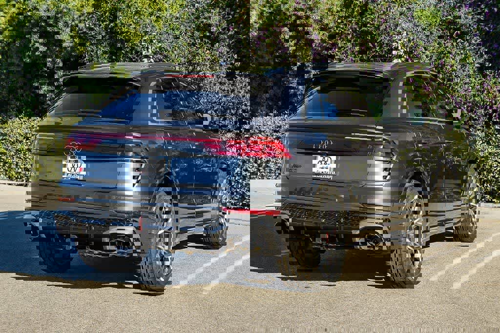 New 2026 Audi RS Q8 performance image 4