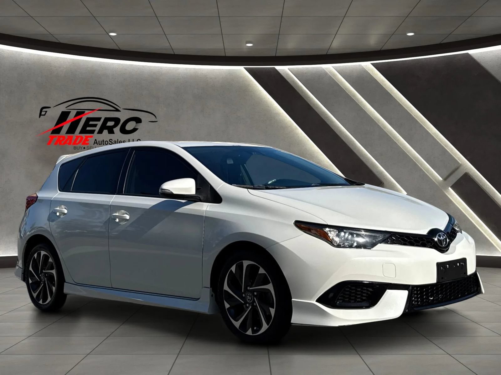 Used 2017 Toyota Corolla iM w/ Carpet Mat Package FWD image 61