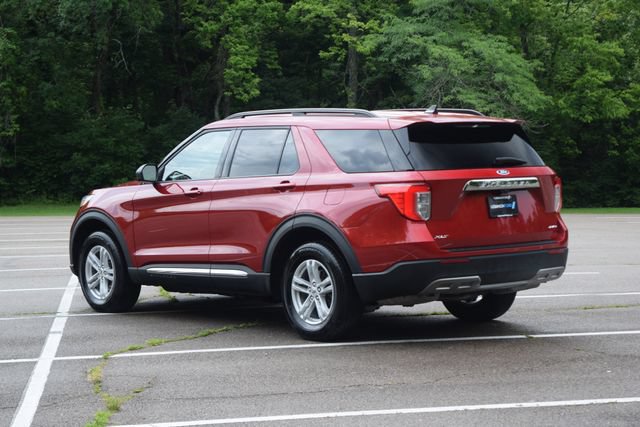 Used 2023 Ford Explorer XLT w/ Equipment Group 202A AWD/4WD image 24