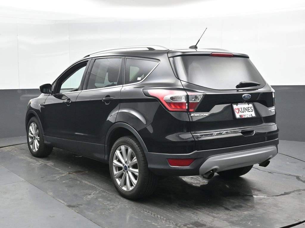 Used 2017 Ford Escape Titanium FWD image 9