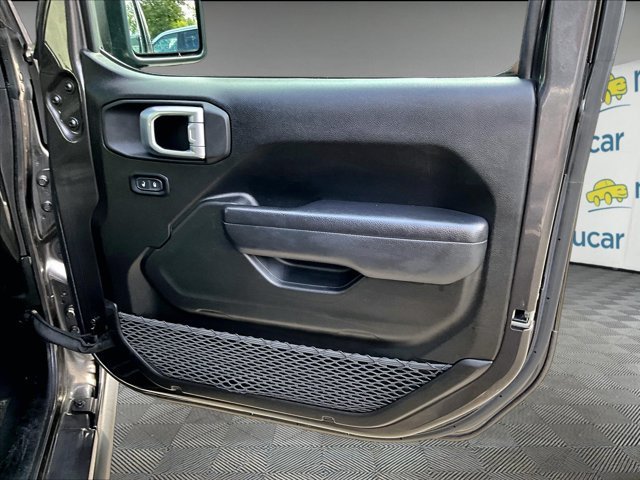 Used 2024 Jeep Wrangler Unlimited Rubicon AWD/4WD image 19