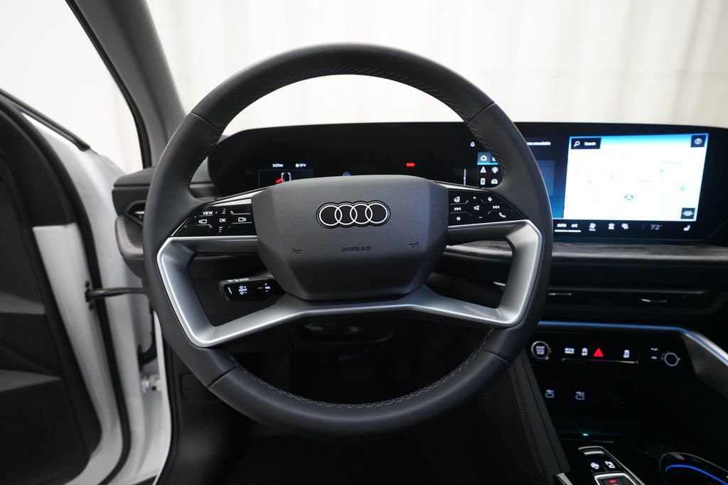 Used 2025 Audi Q5 Premium w/ Convenience Package image 21