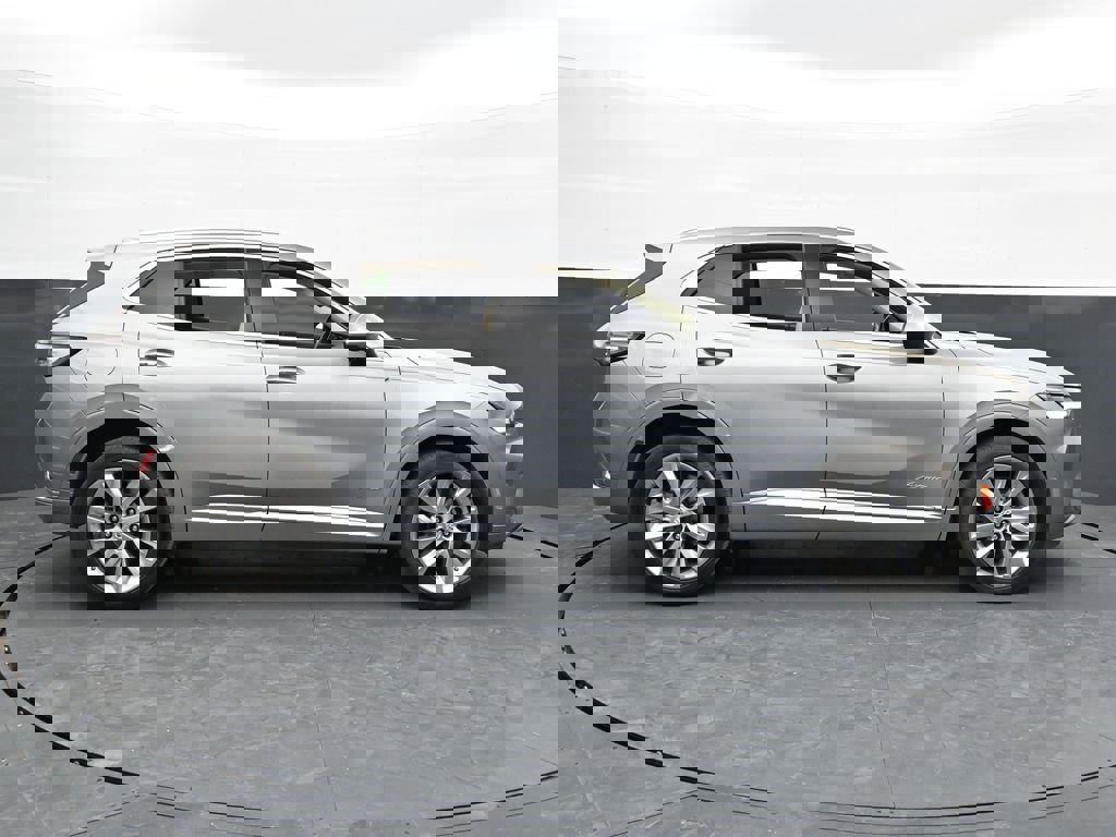 Used 2023 Buick Envision Avenir AWD/4WD image 8