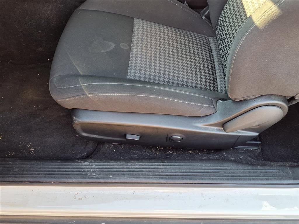 Used 2023 Dodge Challenger R/T w/ Cold Weather Group image 15