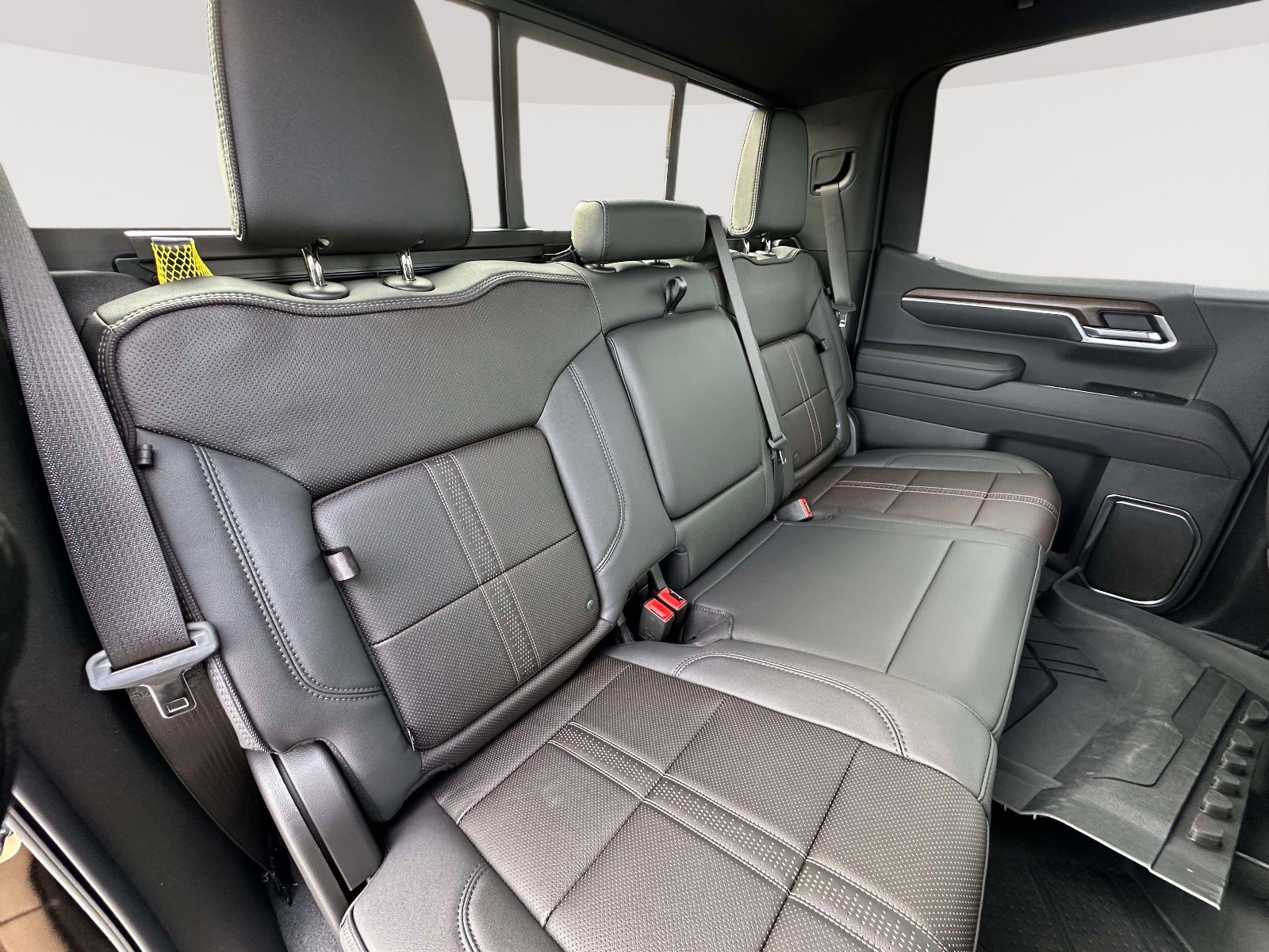 Certified 2025 Chevrolet Silverado 1500 High Country w/ Midnight Edition image 30