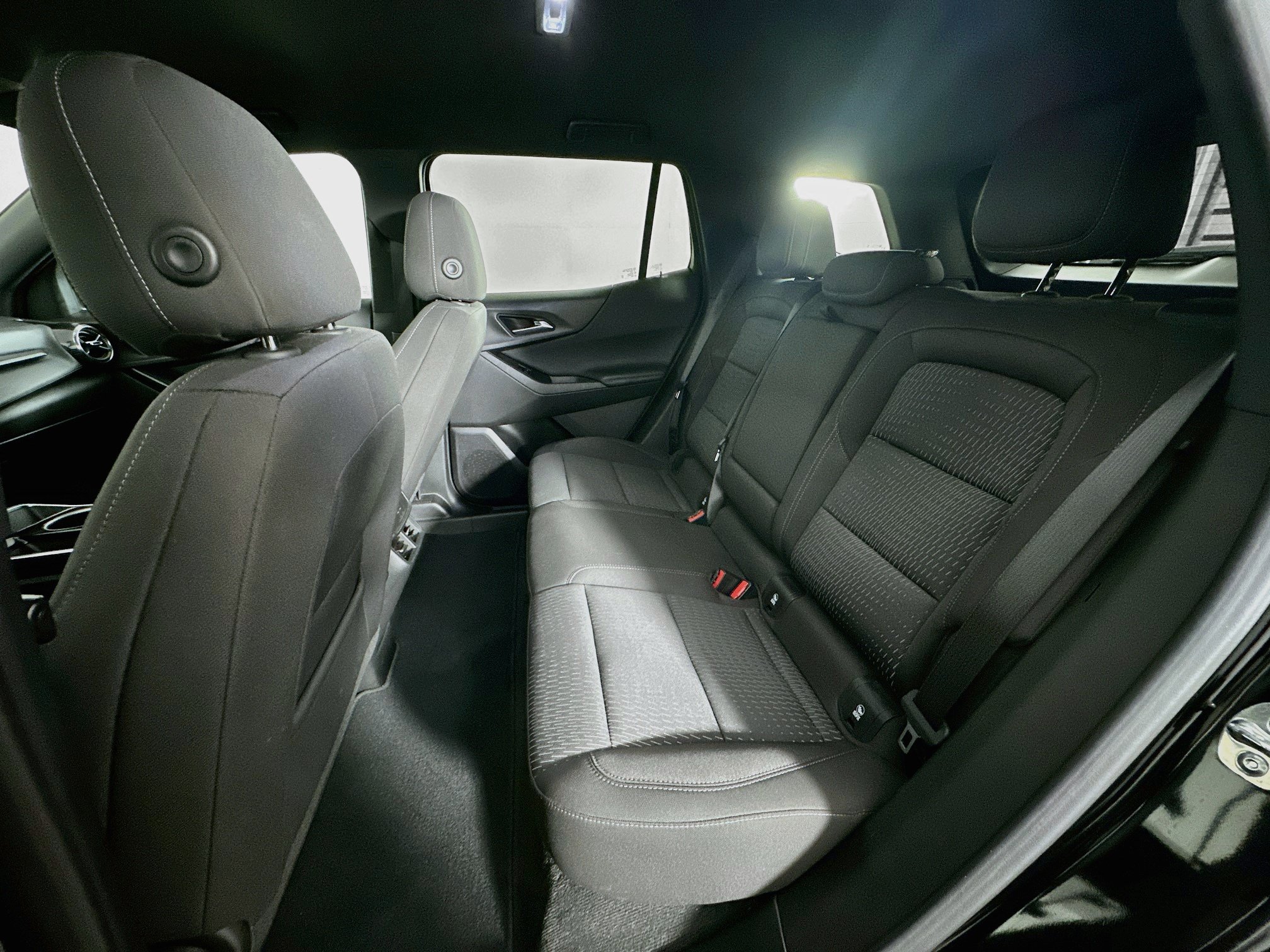 Used 2025 Chevrolet Equinox LT FWD image 28