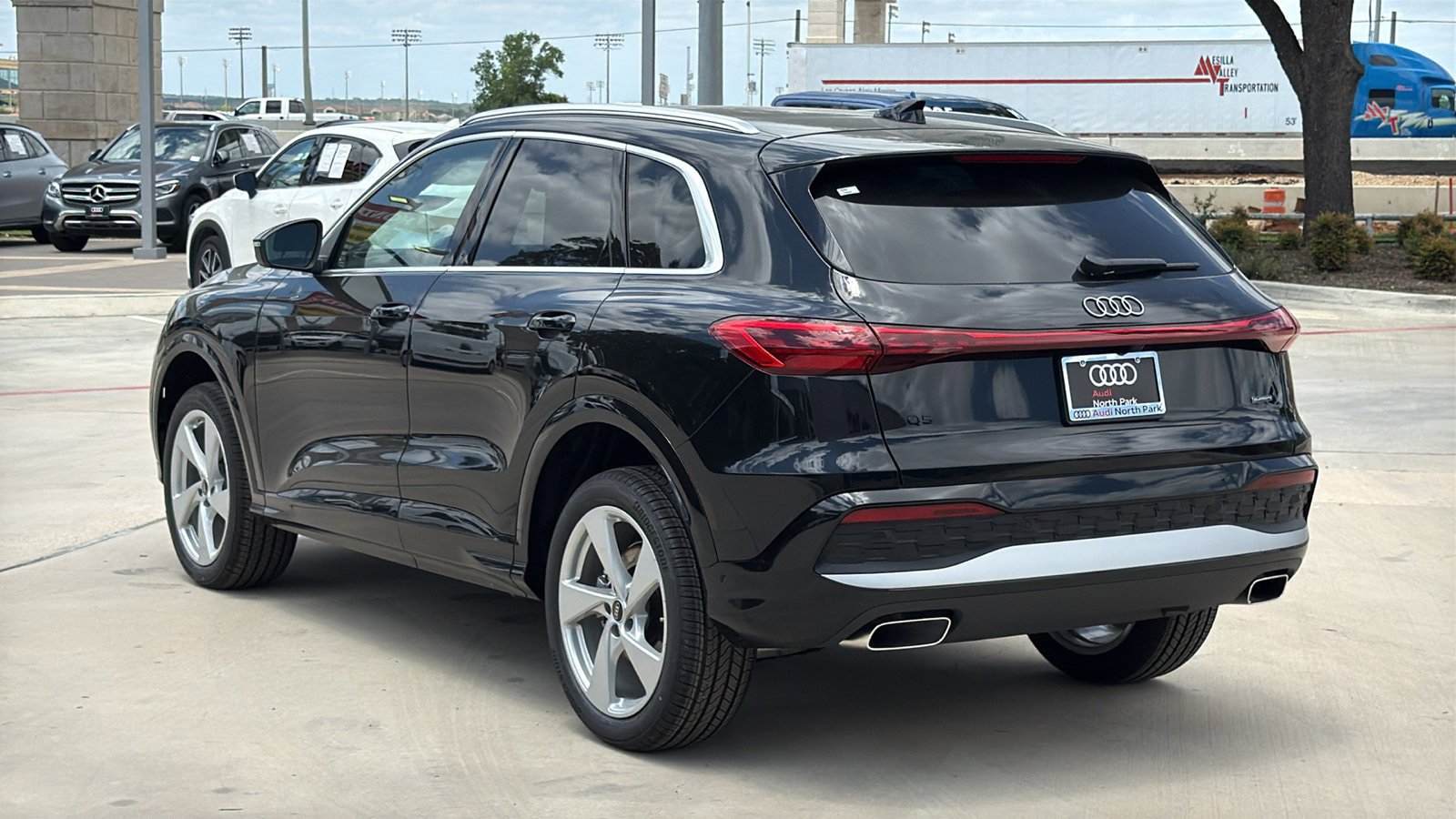 New 2026 Audi Q5 Premium Plus AWD/4WD image 5