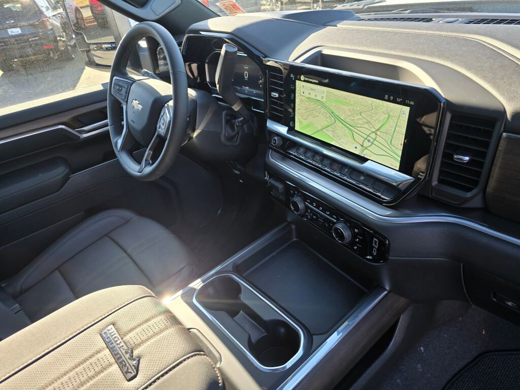 New 2026 Chevrolet Silverado 2500 High Country w/ High Country Premium Package AWD/4WD image 32