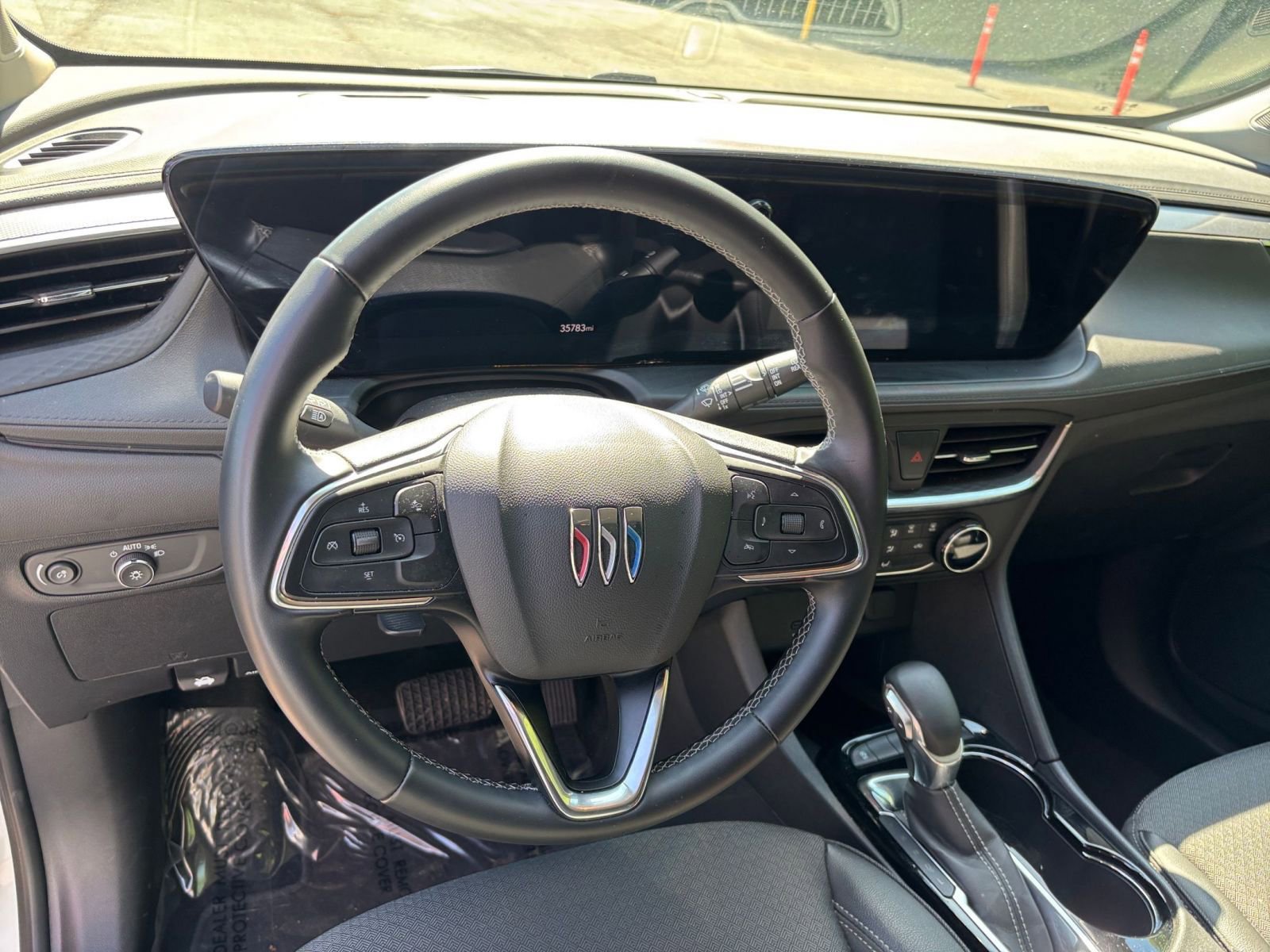 Used 2025 Buick Encore GX Preferred FWD image 27