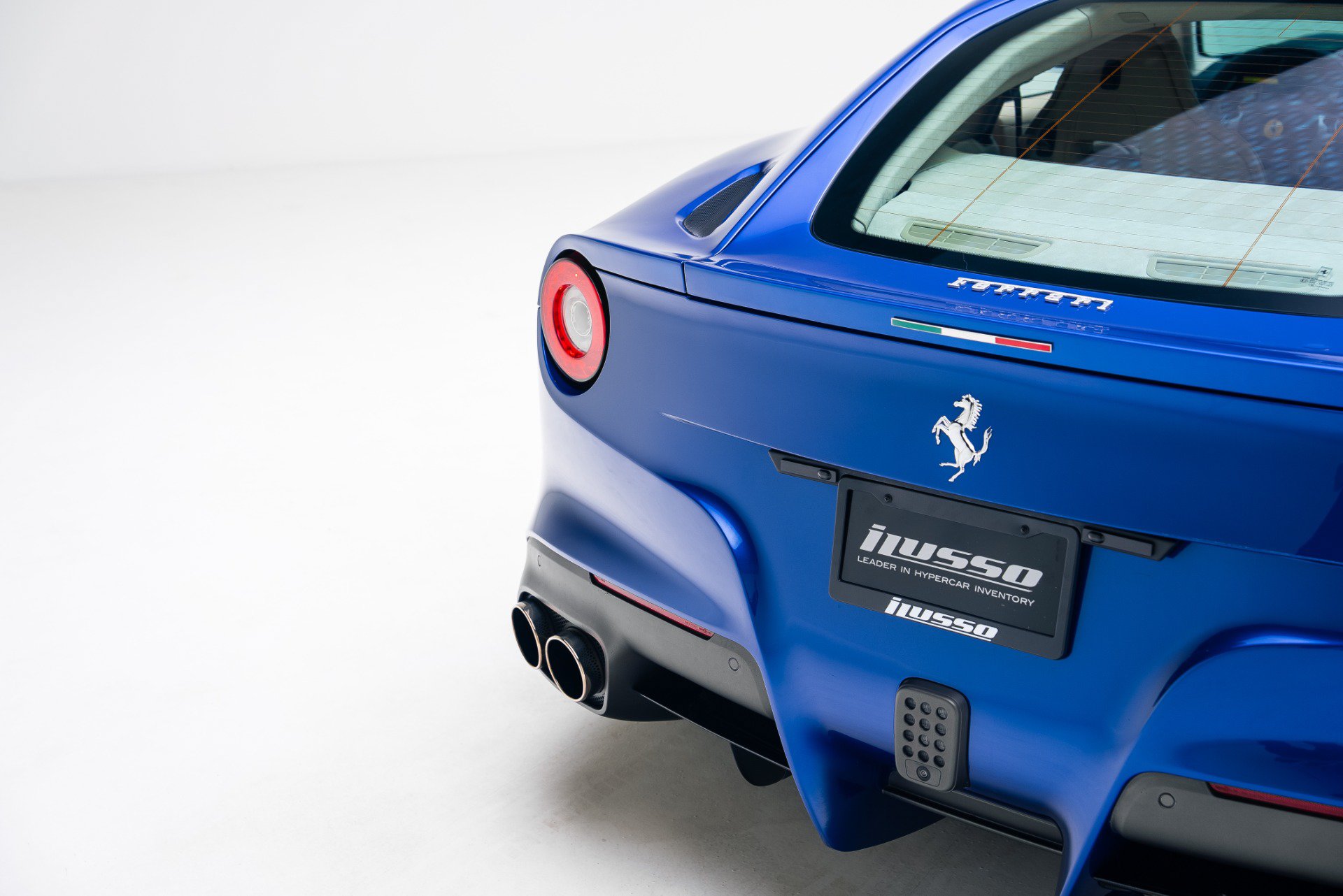 Used 2016 Ferrari F12 Berlinetta RWD image 24