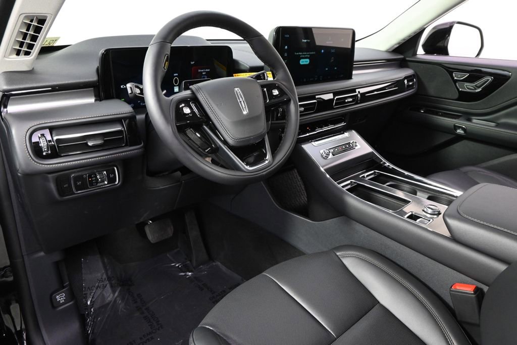 New 2026 Lincoln Aviator AWD image 12