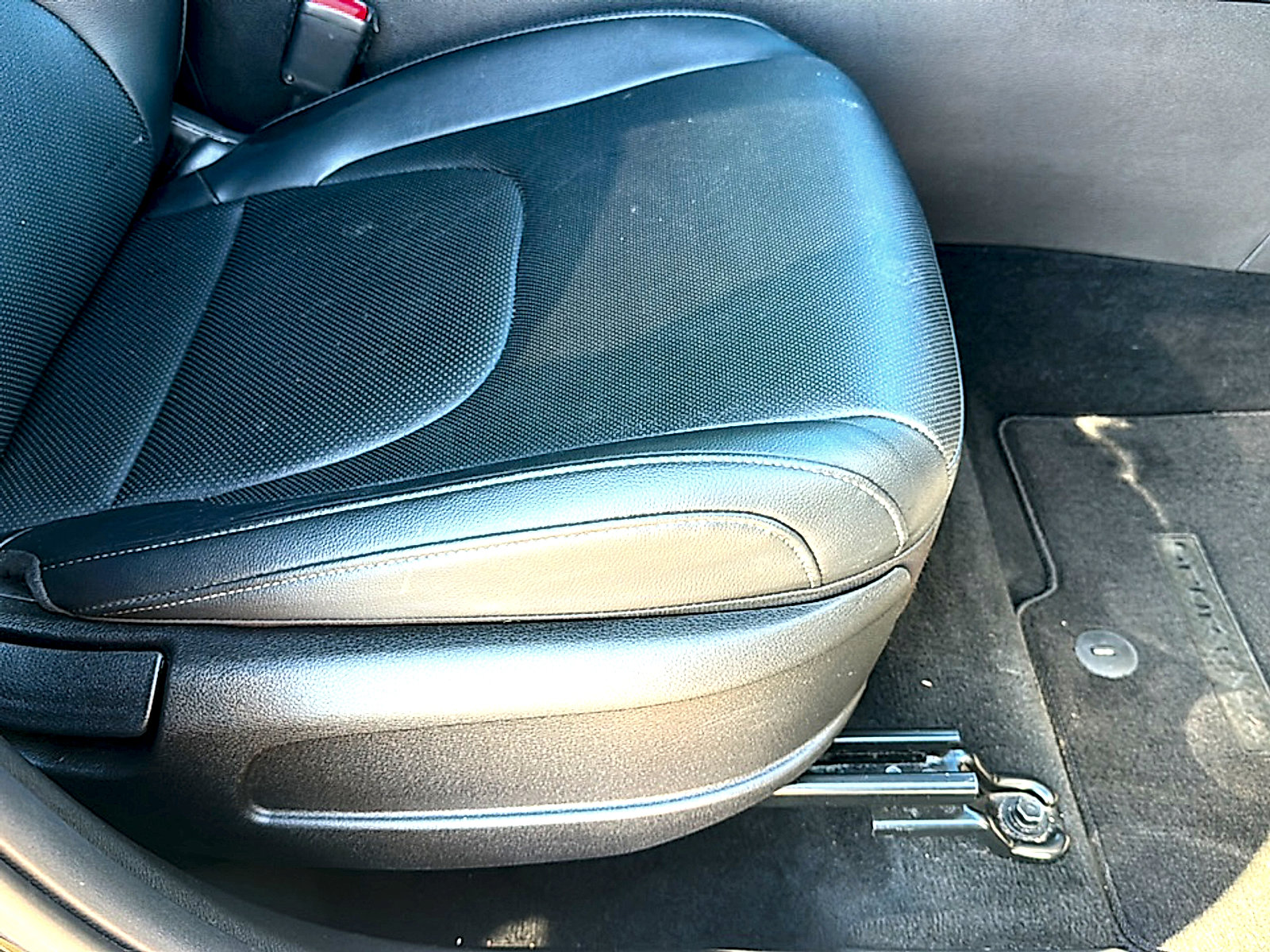 Used 2023 Kia Sportage EX image 25