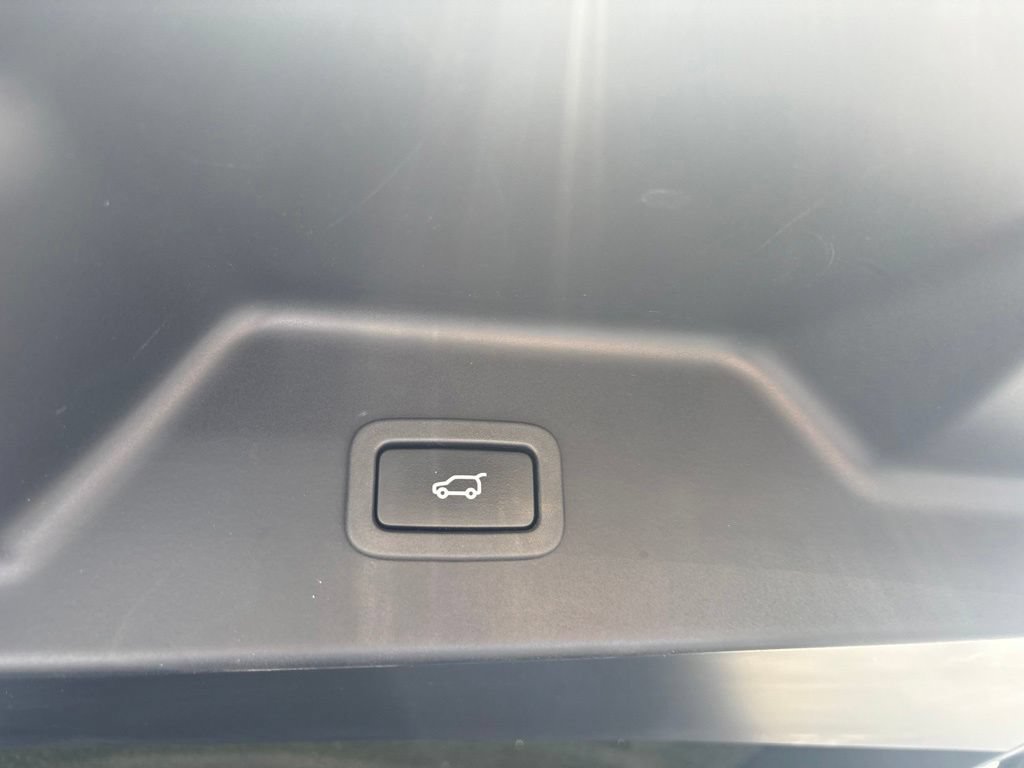 Used 2017 Land Rover Range Rover HSE AWD/4WD image 13
