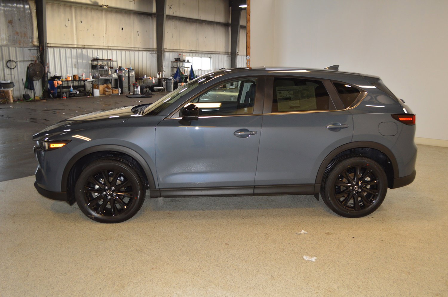 New 2025 MAZDA CX-5 Carbon Edition image 6