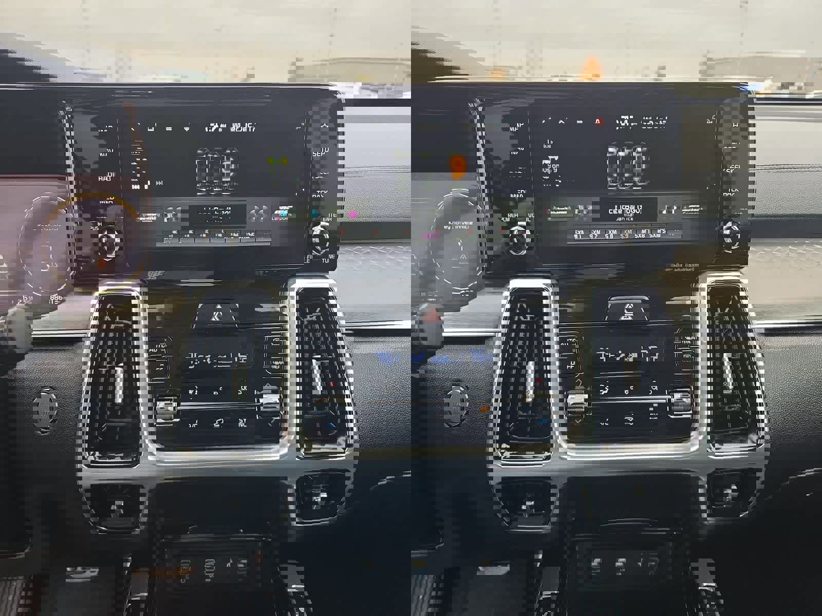 Used 2021 Kia Sorento SX image 28