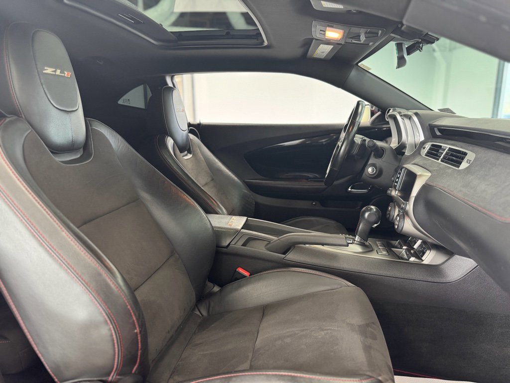 Used 2013 Chevrolet Camaro ZL1 w/ Gray Stripe Package image 27