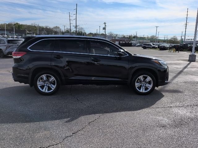 Used 2017 Toyota Highlander Limited image 11