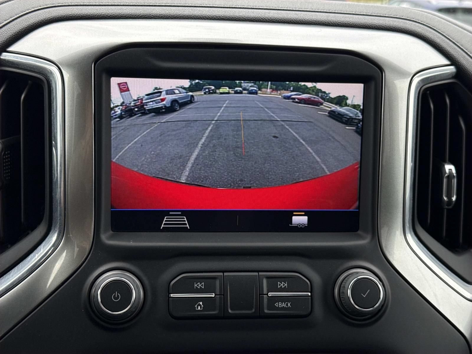 Used 2022 Chevrolet Silverado 1500 LT w/ Bed Protection Package AWD/4WD image 10