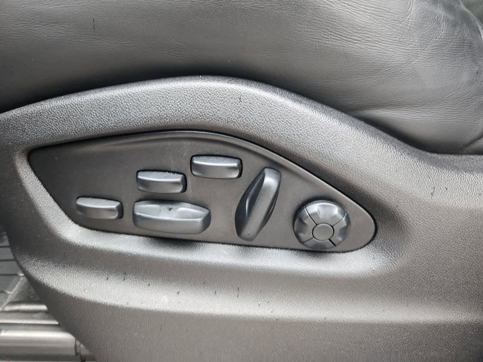 Used 2022 Porsche Cayenne S AWD/4WD image 15