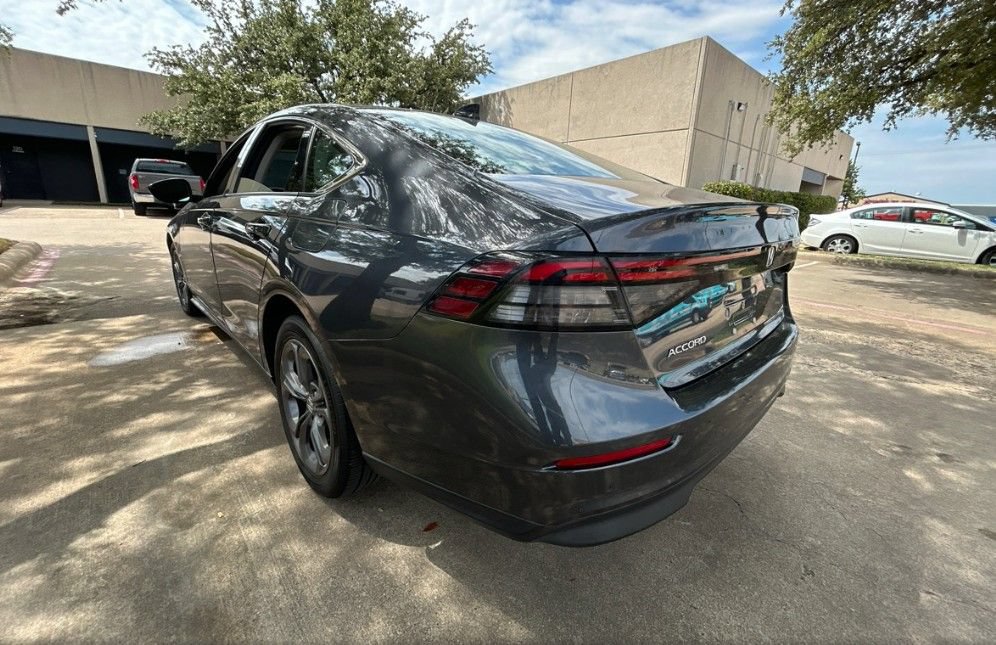 Certified 2023 Honda Accord EX image 9