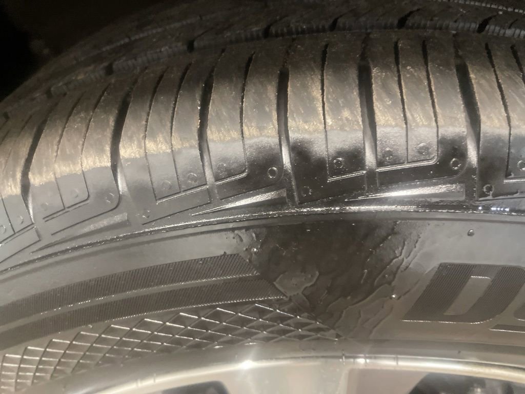 Used 2023 Nissan Pathfinder SL w/ Lighting Package (N92) image 41