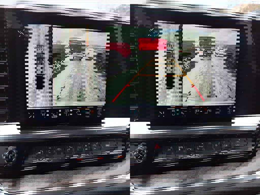 Used 2023 Chevrolet Silverado 1500 LTZ w/ LTZ Premium Package image 20