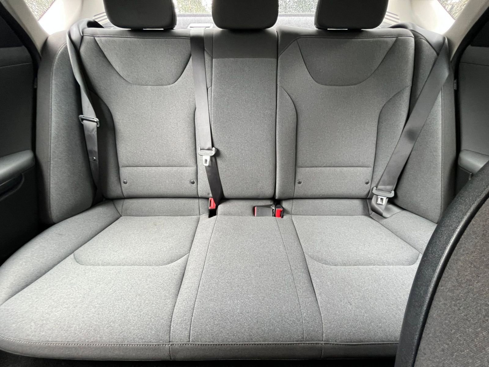 Used 2025 Kia K4 LXS image 38