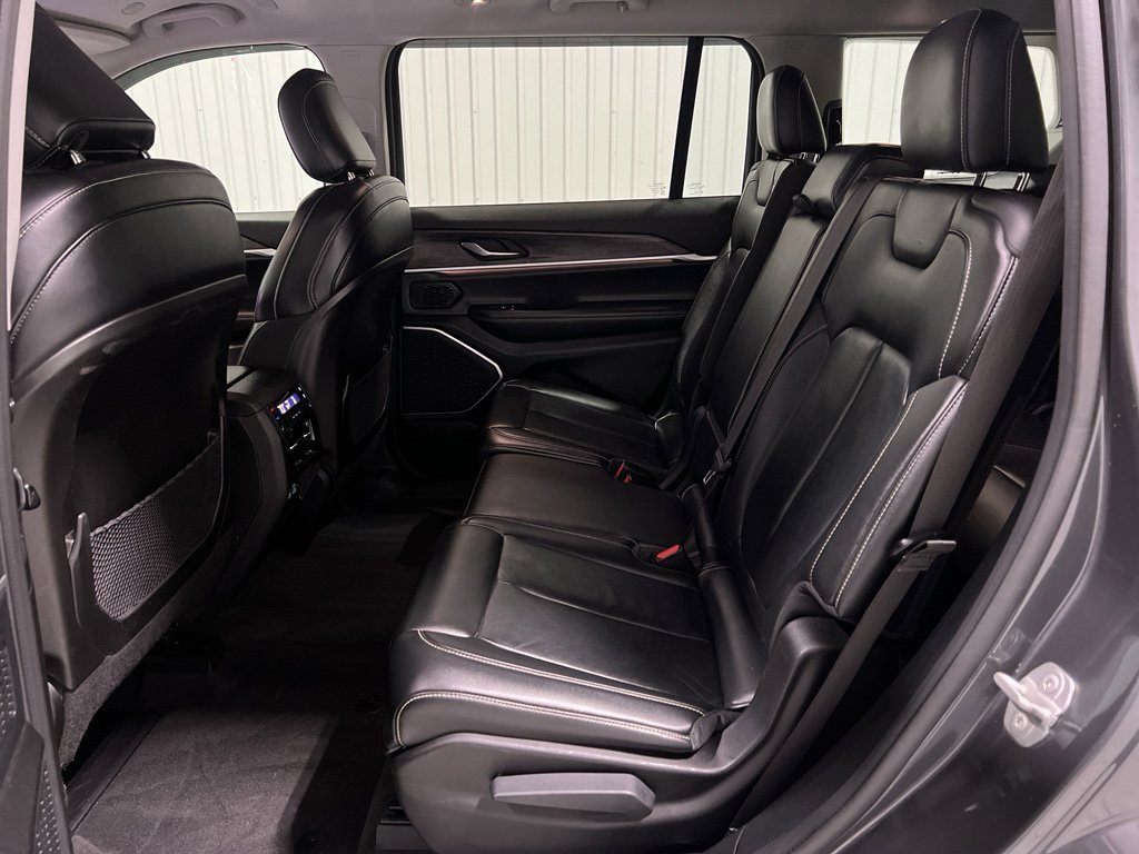 Used 2021 Jeep Grand Cherokee L Limited image 24