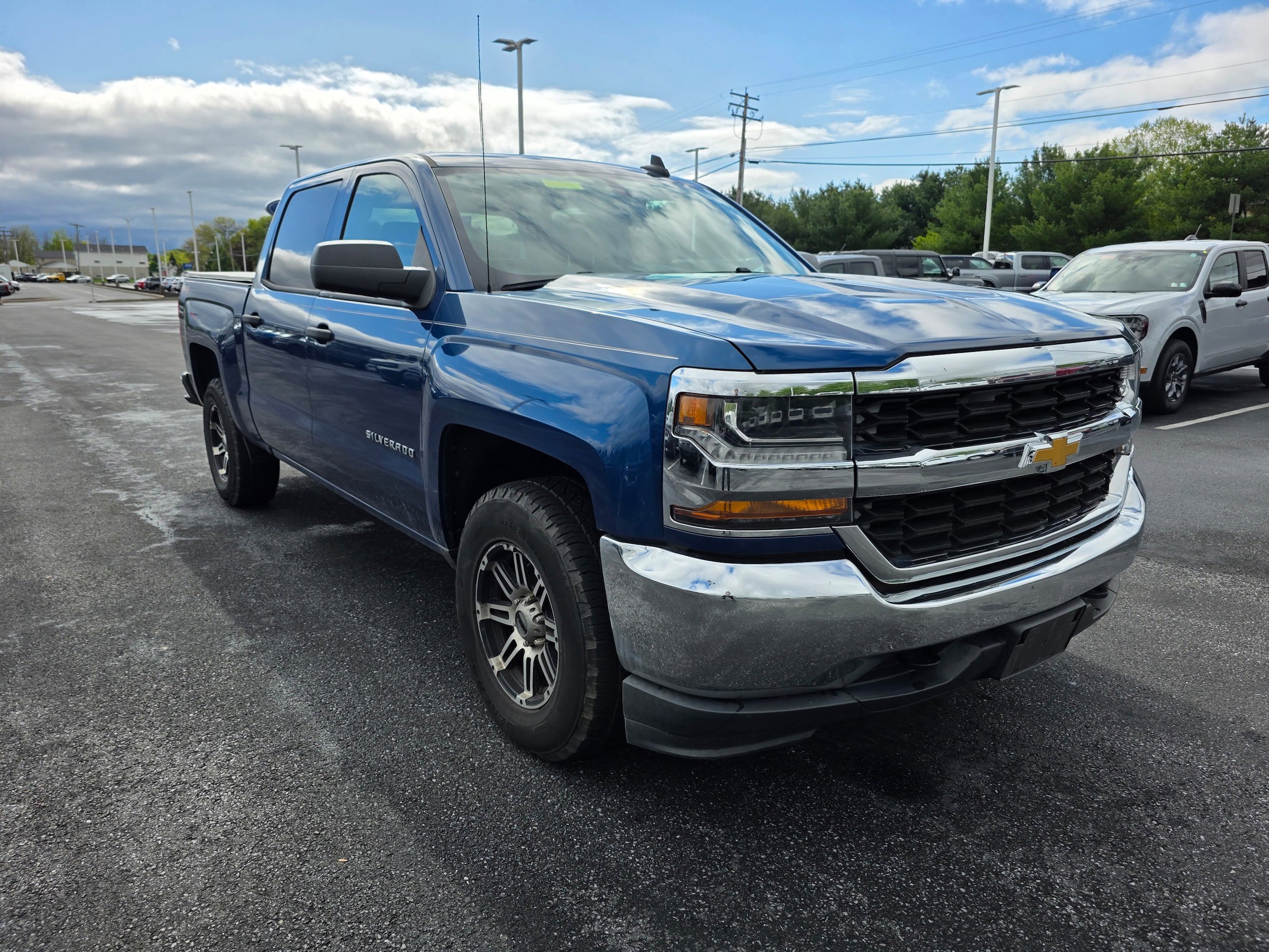 Used 2017 Chevrolet Silverado 1500 LS w/ Trailering Package AWD/4WD image 6
