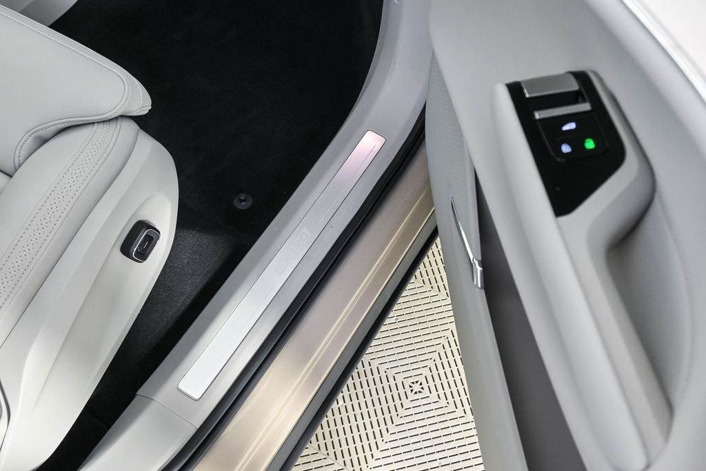 Certified 2025 Volvo EX90 Ultra AWD/4WD image 26