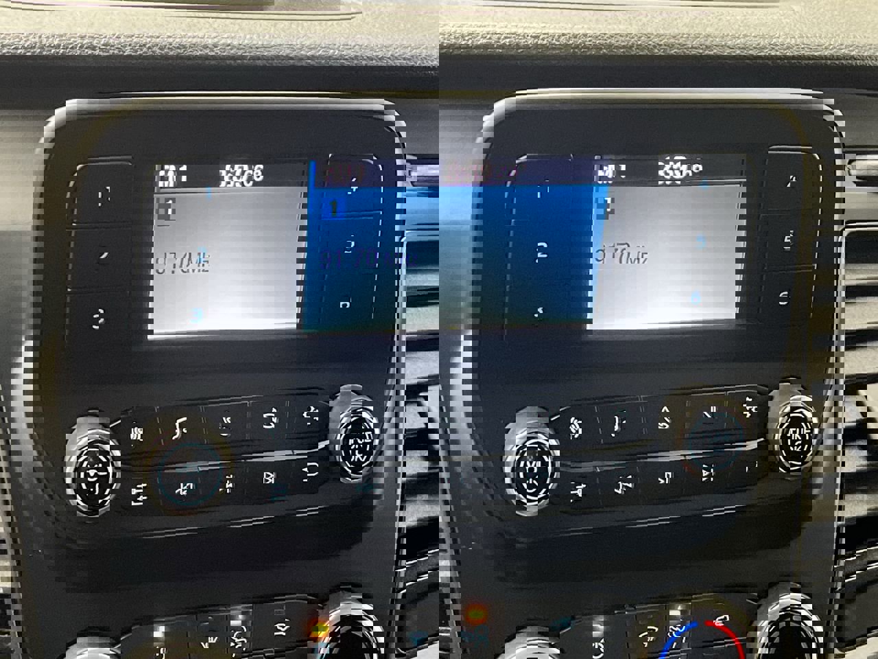 Used 2024 Ford Transit 250 Low Roof w/ Exterior Upgrade Package image 14