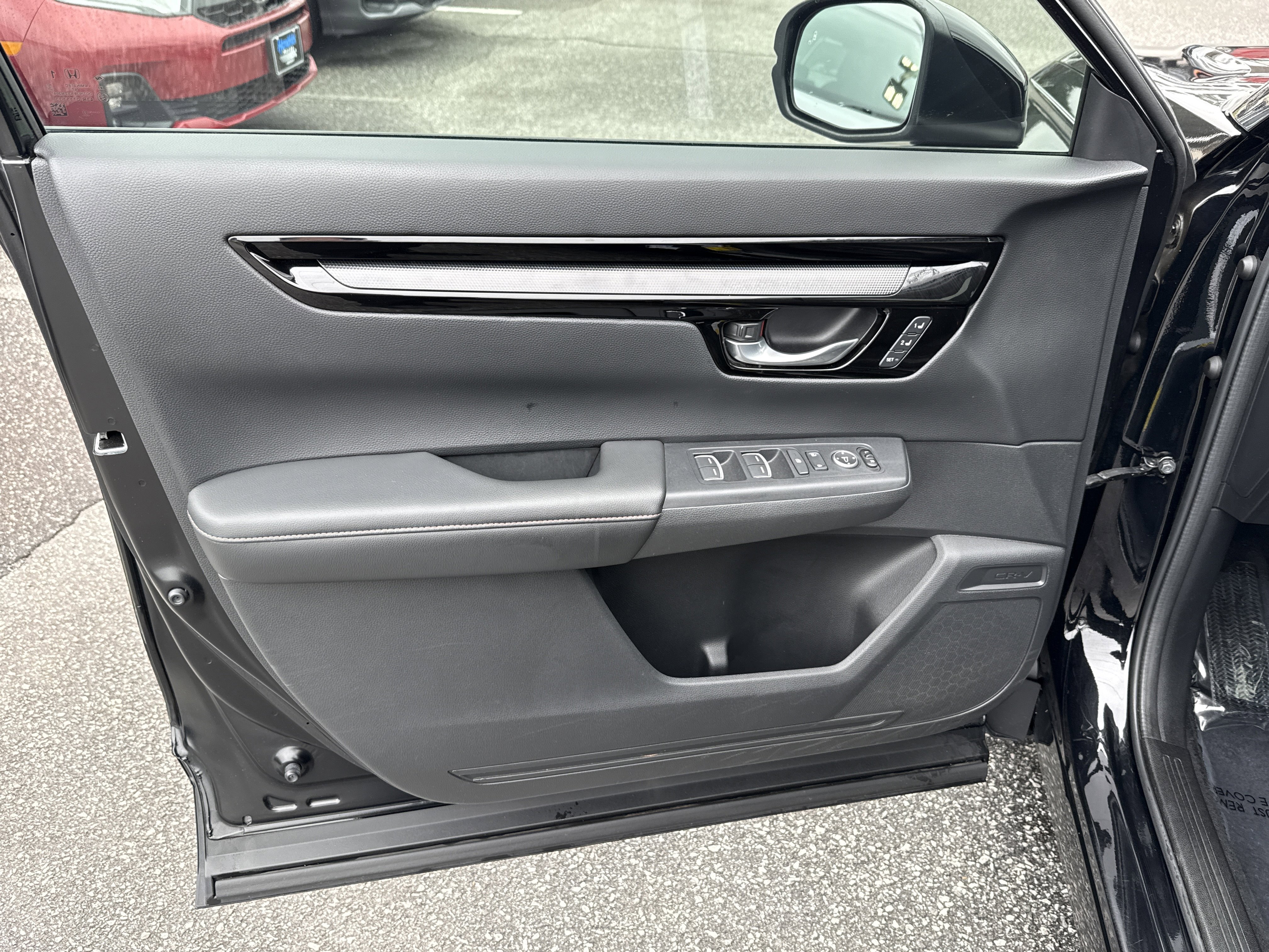 Used 2023 Honda CR-V Sport Touring image 14