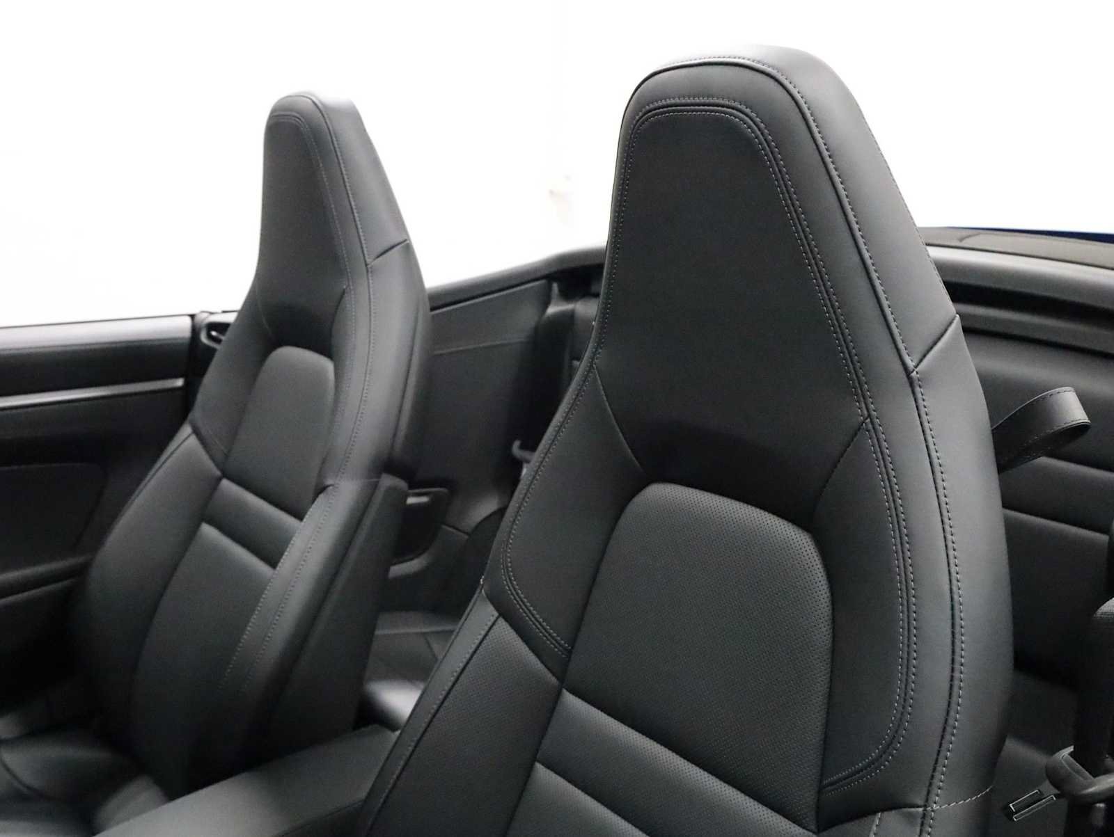 Certified 2025 Porsche 911 Carrera RWD image 19