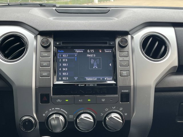 Used 2017 Toyota Tundra SR5 w/ SR5 Upgrade Package AWD/4WD image 15