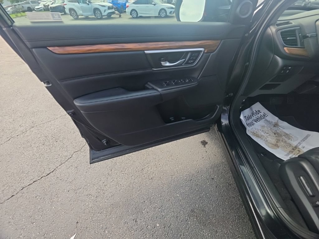 Used 2019 Honda CR-V Touring image 12