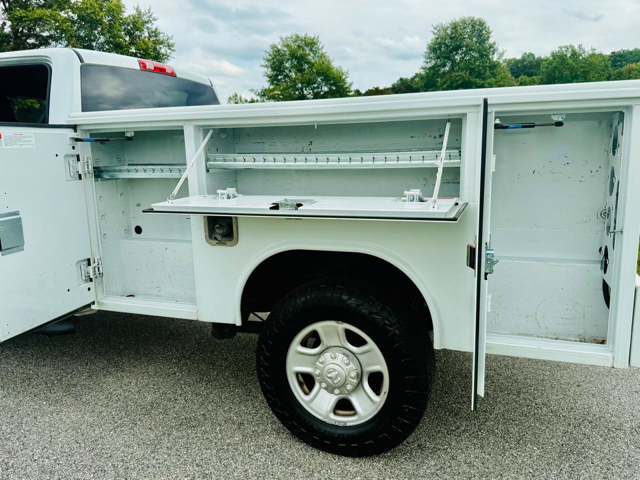 Used 2022 RAM 2500 Tradesman RWD image 5