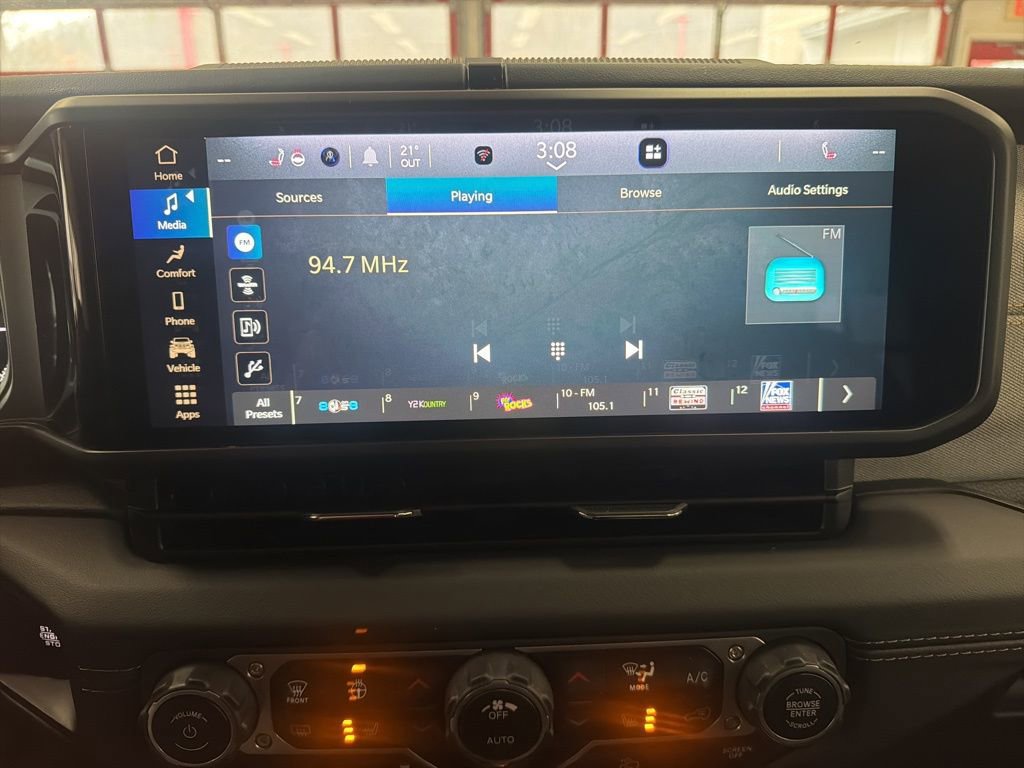 Certified 2025 Jeep Wrangler Sahara 4xe image 16