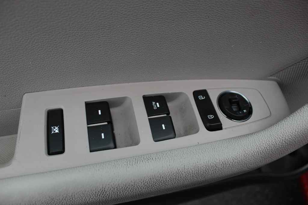 Used 2017 Hyundai Sonata SE image 11