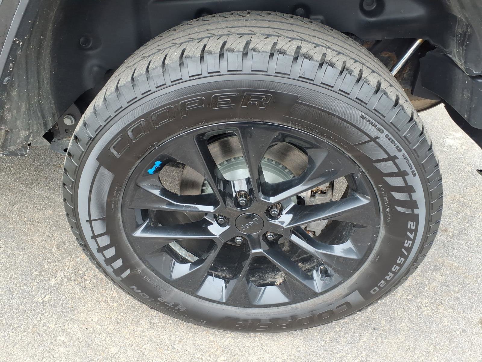 Used 2023 Jeep Wrangler Unlimited Sahara w/ Cold Weather Group image 6