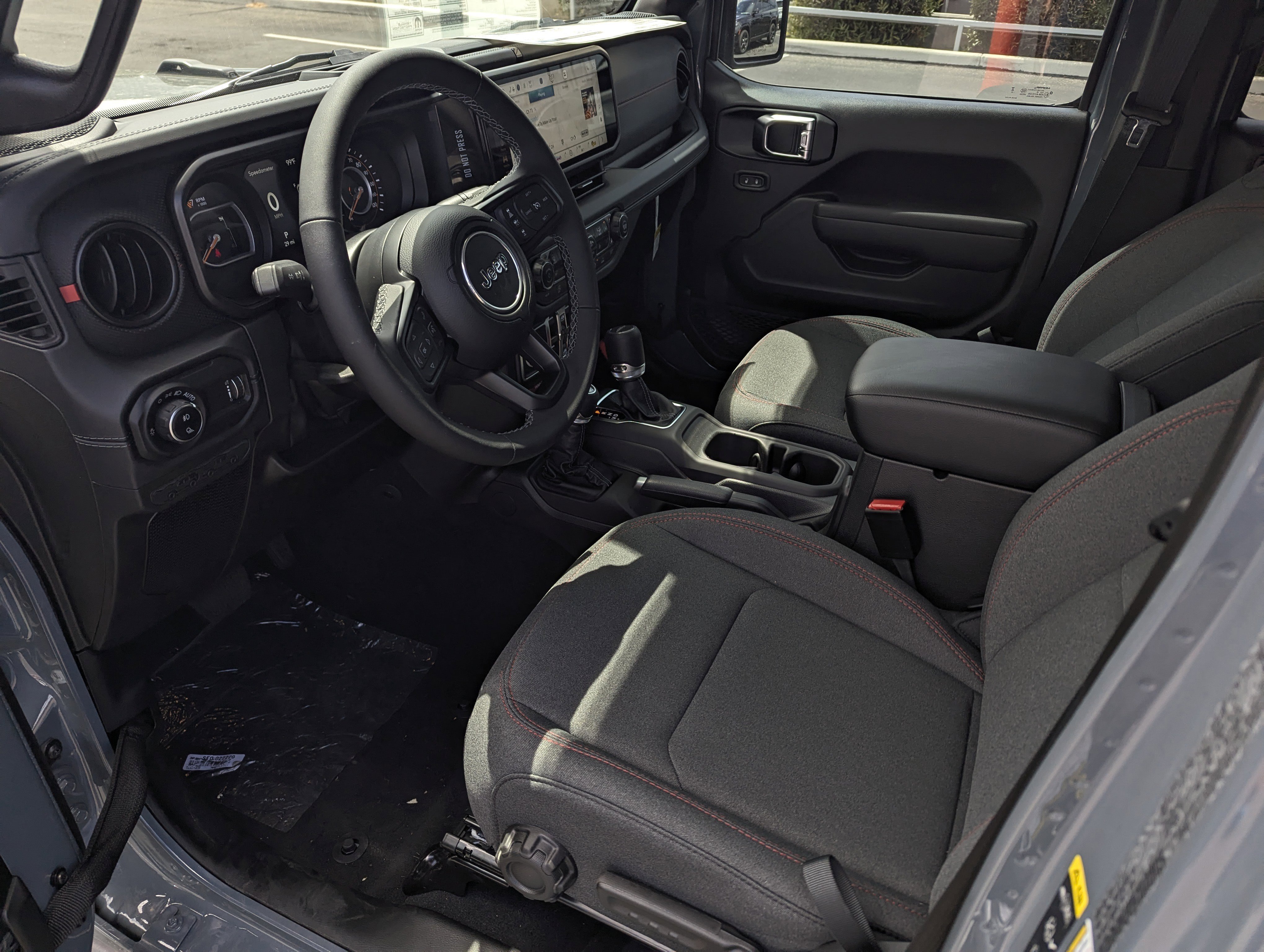 New 2025 Jeep Gladiator Rubicon w/ Safety Group image 10
