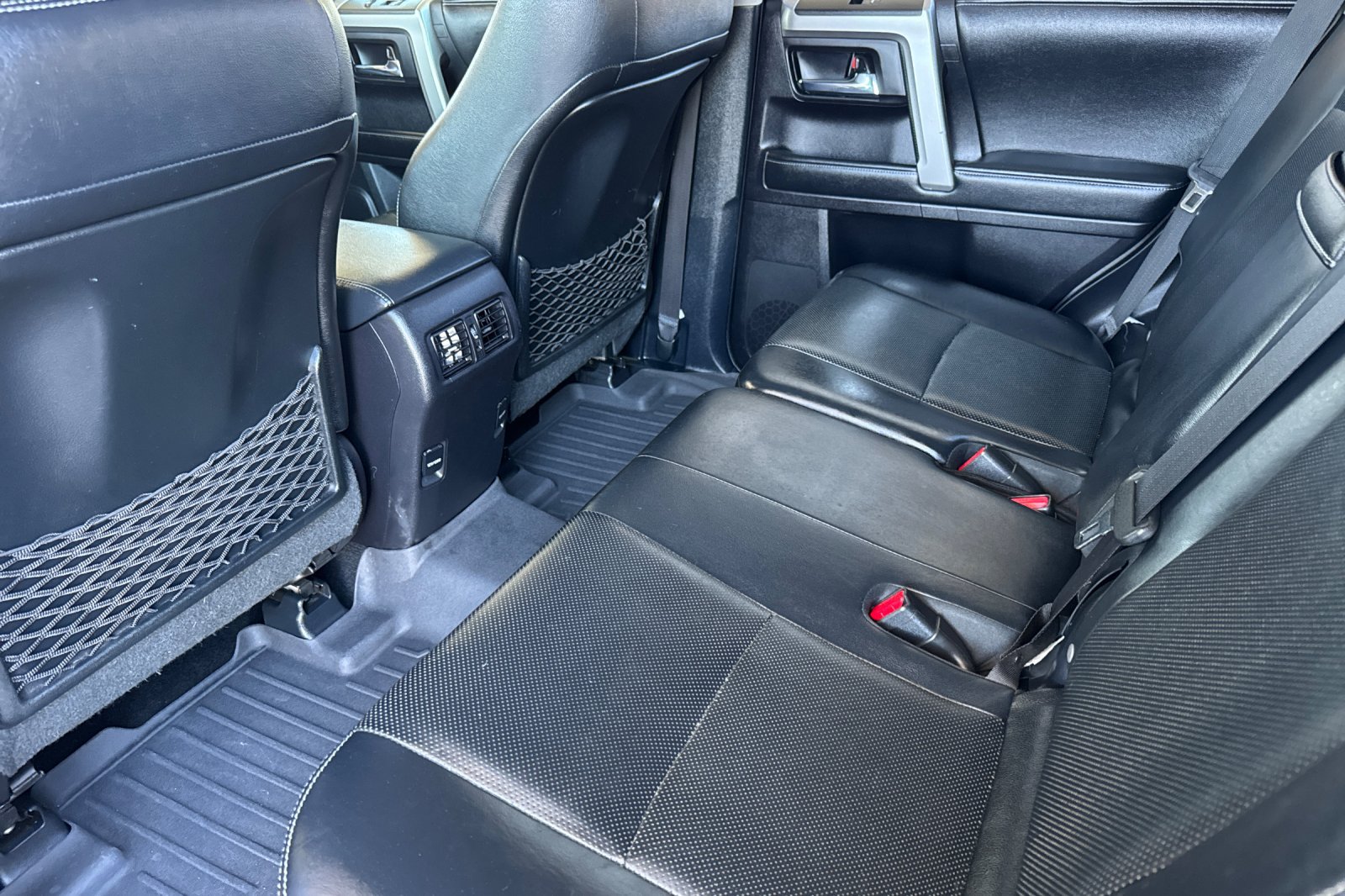 Used 2014 Toyota 4Runner Limited AWD/4WD image 12