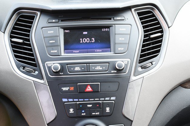 Used 2017 Hyundai Santa Fe Sport FWD image 19